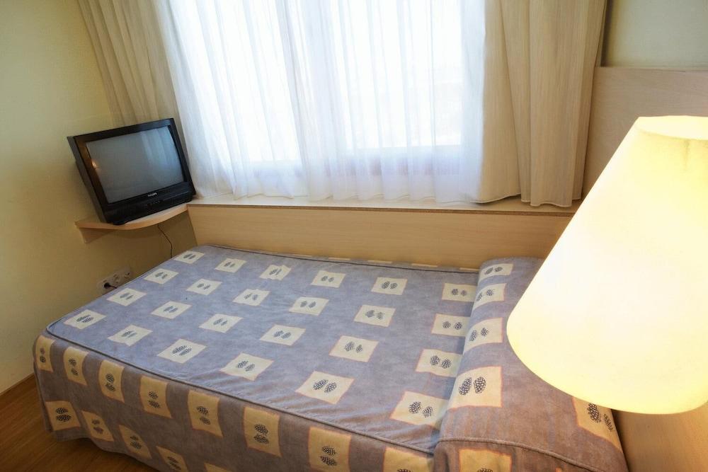 Basic Hotel Olerdola